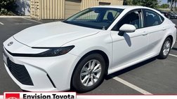 2025 Toyota Camry Hybrid LE