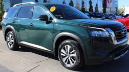 2024 Nissan Pathfinder SL