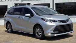 2022 Toyota Sienna XLE