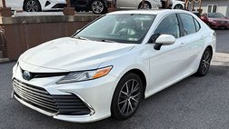 2022 Toyota Camry Hybrid XLE