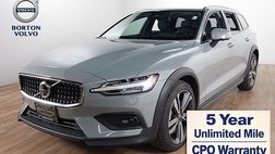2025 Volvo V60 Cross Country B5 Plus