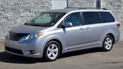 2017 Toyota Sienna LE 7-Passenger Auto Access Seat