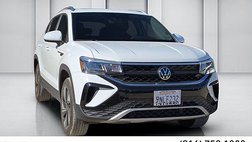 2024 Volkswagen Taos SE 4Motion
