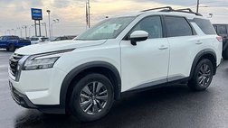 2022 Nissan Pathfinder SV