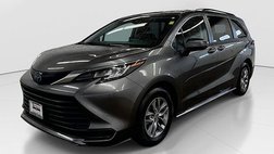 2023 Toyota Sienna LE 8-Passenger