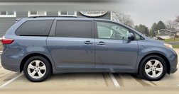 2016 Toyota Sienna LE