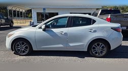 2019 Toyota Yaris LE