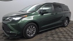 2021 Toyota Sienna LE 8-Passenger