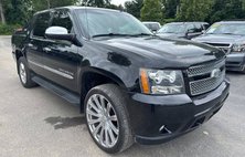 2013 Chevrolet Avalanche LS Black Diamond