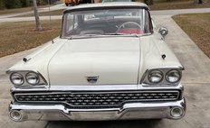 1959 Ford Fairlane GALAXIE.Skyliner