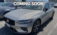 2024 Volvo S60 B5 Plus Dark Theme