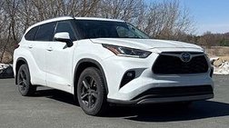 2022 Toyota Highlander Hybrid Platinum
