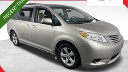 2017 Toyota Sienna LE 7-Passenger Auto Access Seat