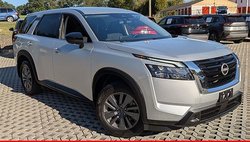 2024 Nissan Pathfinder S