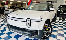 2023 Rivian R1S Adventure