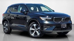 2025 Volvo XC40 B5 Plus Bright Theme