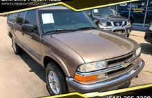 2002 Chevrolet S-10 LS
