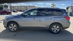 2020 Nissan Pathfinder SL