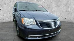 2014 Chrysler Town and Country Touring-L