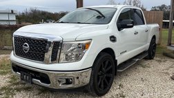 2017 Nissan Titan SV