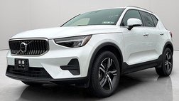 2025 Volvo XC40 B5 Core Bright Theme