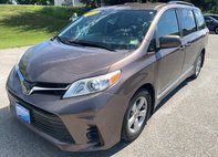 2018 Toyota Sienna LE