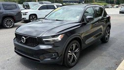 2022 Volvo XC40 T5 R-Design