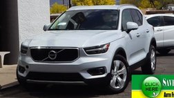 2022 Volvo XC40 T4 Momentum