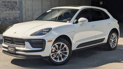 2025 Porsche Macan T