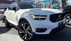 2020 Volvo XC40 T4 R-Design