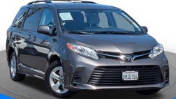 2020 Toyota Sienna LE