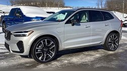 2024 Volvo XC60 Recharge T8 Ultimate Dark Theme
