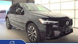 2025 Volvo XC60 B5 Core Dark Theme