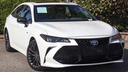 2020 Toyota Avalon Hybrid XSE