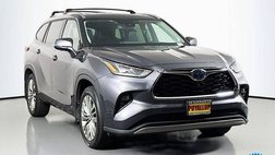 2023 Toyota Highlander Hybrid Platinum