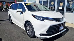 2021 Toyota Sienna LE 8-Passenger