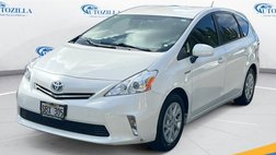 2014 Toyota Prius v FWD