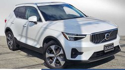 2023 Volvo XC40 B5 Plus Bright Theme