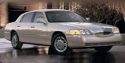 2010 Lincoln Town Car Signature Limited