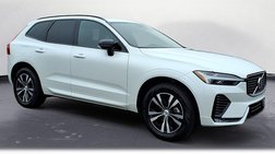 2025 Volvo XC60 B5 Core Dark Theme