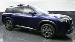 2023 Nissan Pathfinder SV