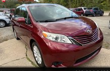 2015 Toyota Sienna LE 7-Passenger