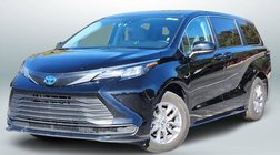 2024 Toyota Sienna LE 8-Passenger