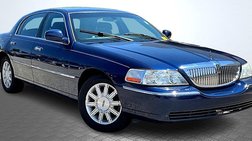 2011 Lincoln Town Car Signature Limited