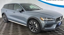 2023 Volvo V60 Cross Country B5 Ultimate