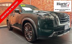 2022 Nissan Pathfinder SL