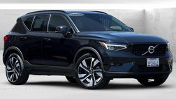 2025 Volvo XC40 B5 Plus Dark Theme