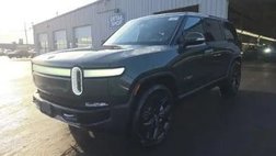 2024 Rivian R1S Adventure