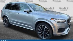 2022 Volvo XC90 T6 Momentum 7-Passenger