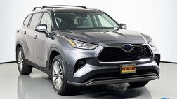 2023 Toyota Highlander Hybrid Platinum